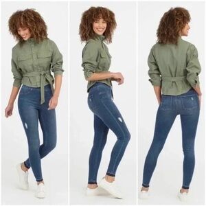 SPANX Distressed Ankle Skinny Pull On Jeans in Medium Wash Size Large